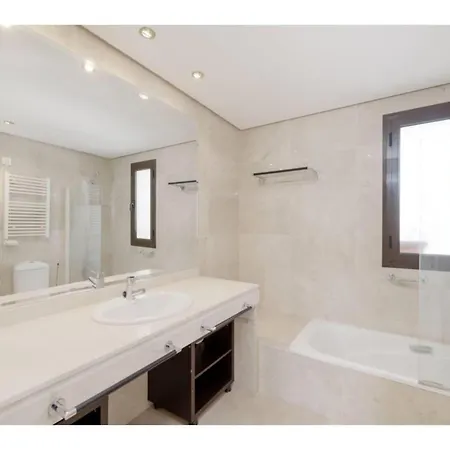 Excepcional Atico En Apartment Alcaidesa